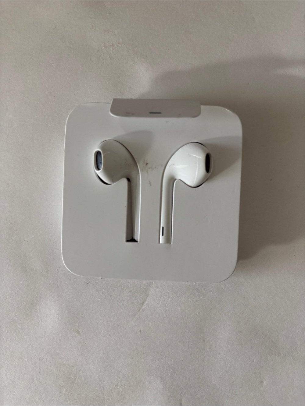 Apple White EarPods with Lightning Connector and Blue Tape Accents - Picture 3 of 3